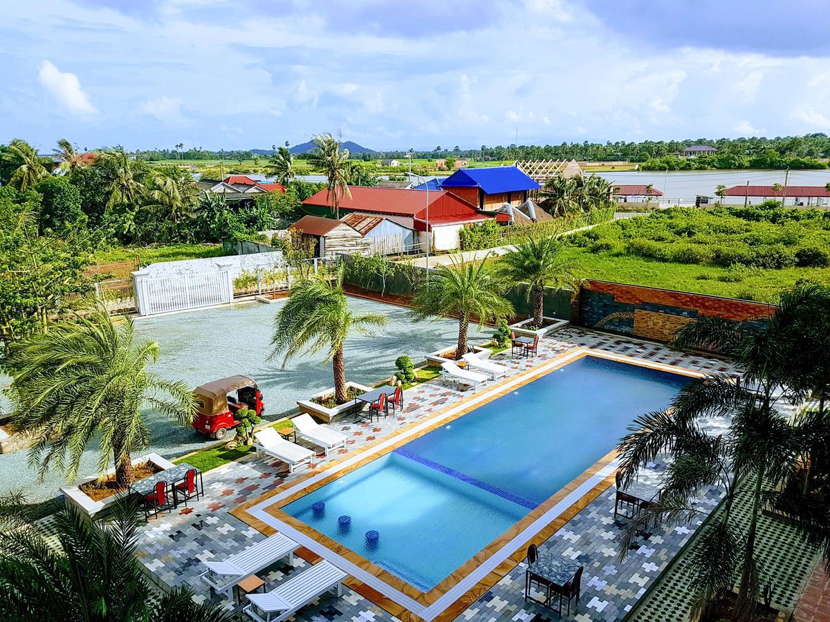 Two Moons Resort 贡布 外观 照片